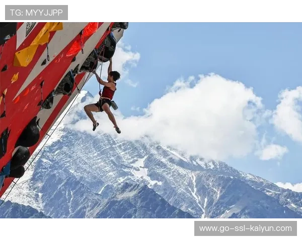 攀岩世界杯中国选手顶点强势锁定胜利