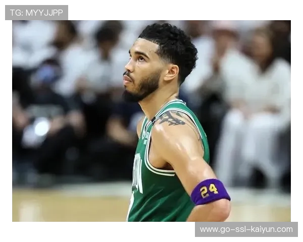 塔图姆敏锐抄截转化快攻，凯尔特人拿下关键战